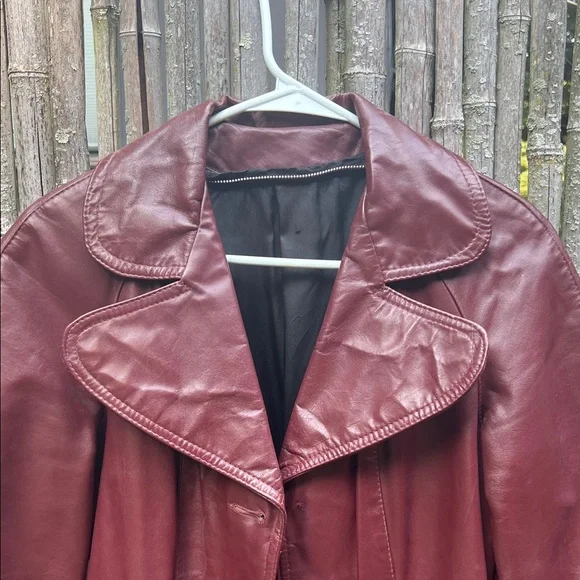 Vintage 1970s leather Maroon Belted Trench Coat - Picture 3 of 9